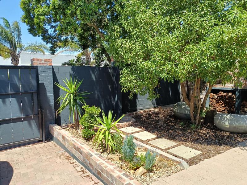 4 Bedroom Property for Sale in Darling Western Cape